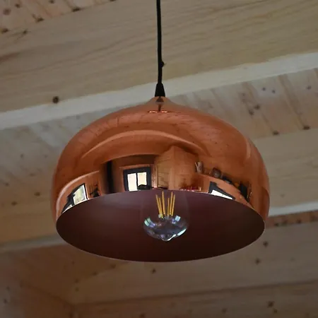 Autarker Schaeferwagen Mit Kamin Ganzjaehrig Nutzbar *